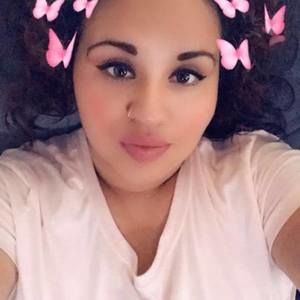 Meet your Posher, Perla